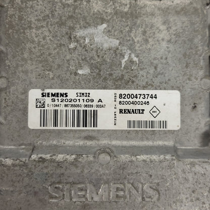 RENAULT ECU / S120201109A / SIM32 / 8200473744 / 8200400246 / SIEMENS - D30-20 - 2