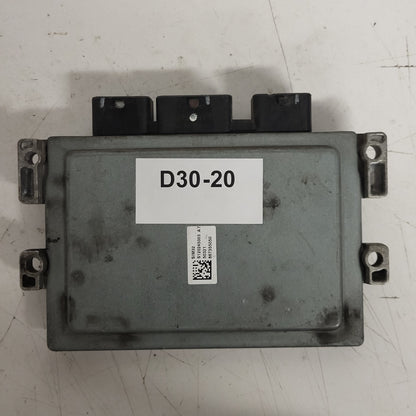 RENAULT ECU / S120201109A / SIM32 / 8200473744 / 8200400246 / SIEMENS - D30-20 - 3