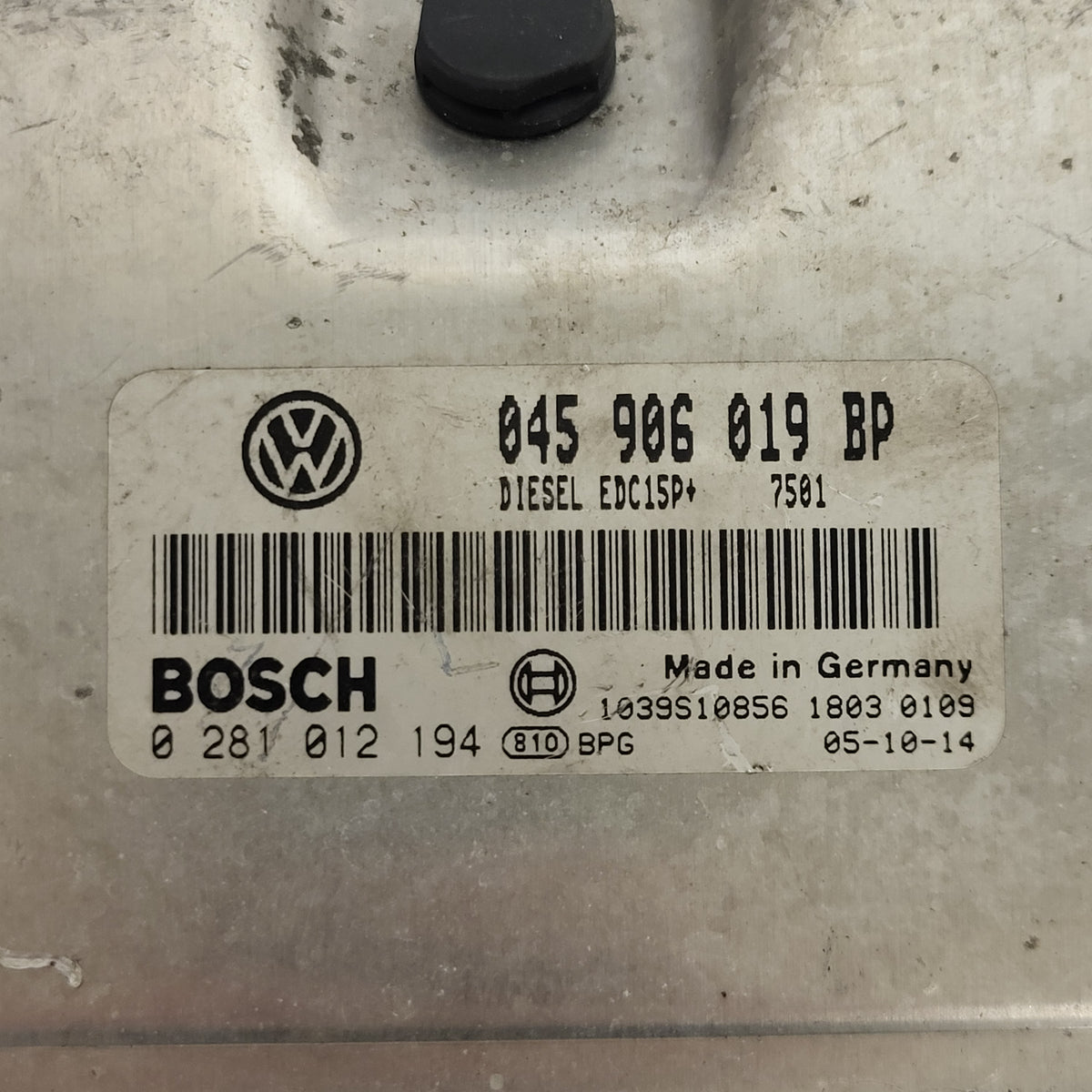 VOLKSWAGEN POLO 9N3 ECU / 045906019BP / 0281012194 / EDC15P+ / BOSCH 045906019 - D33-01 - 2