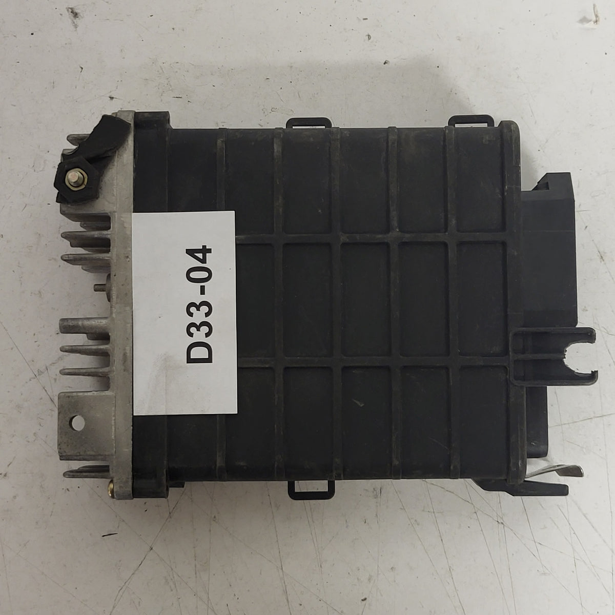 FIAT UNO ECU / 0280000710 / BOSCH - D33-04 - 3