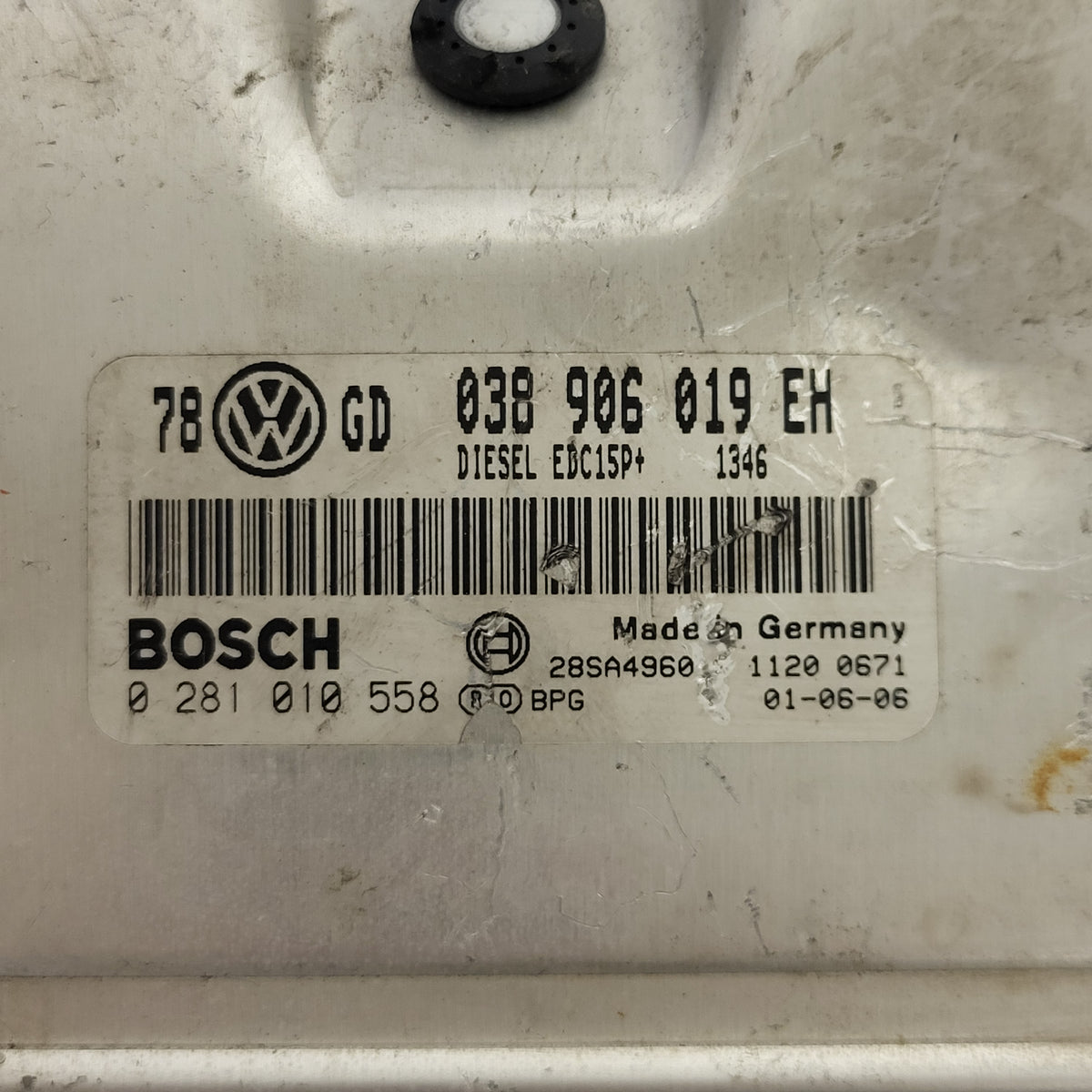 VOLKSWAGEN ECU / 038906019EH / 0281010558 / EDC15P+ / BOSCH - D33-09 - 2