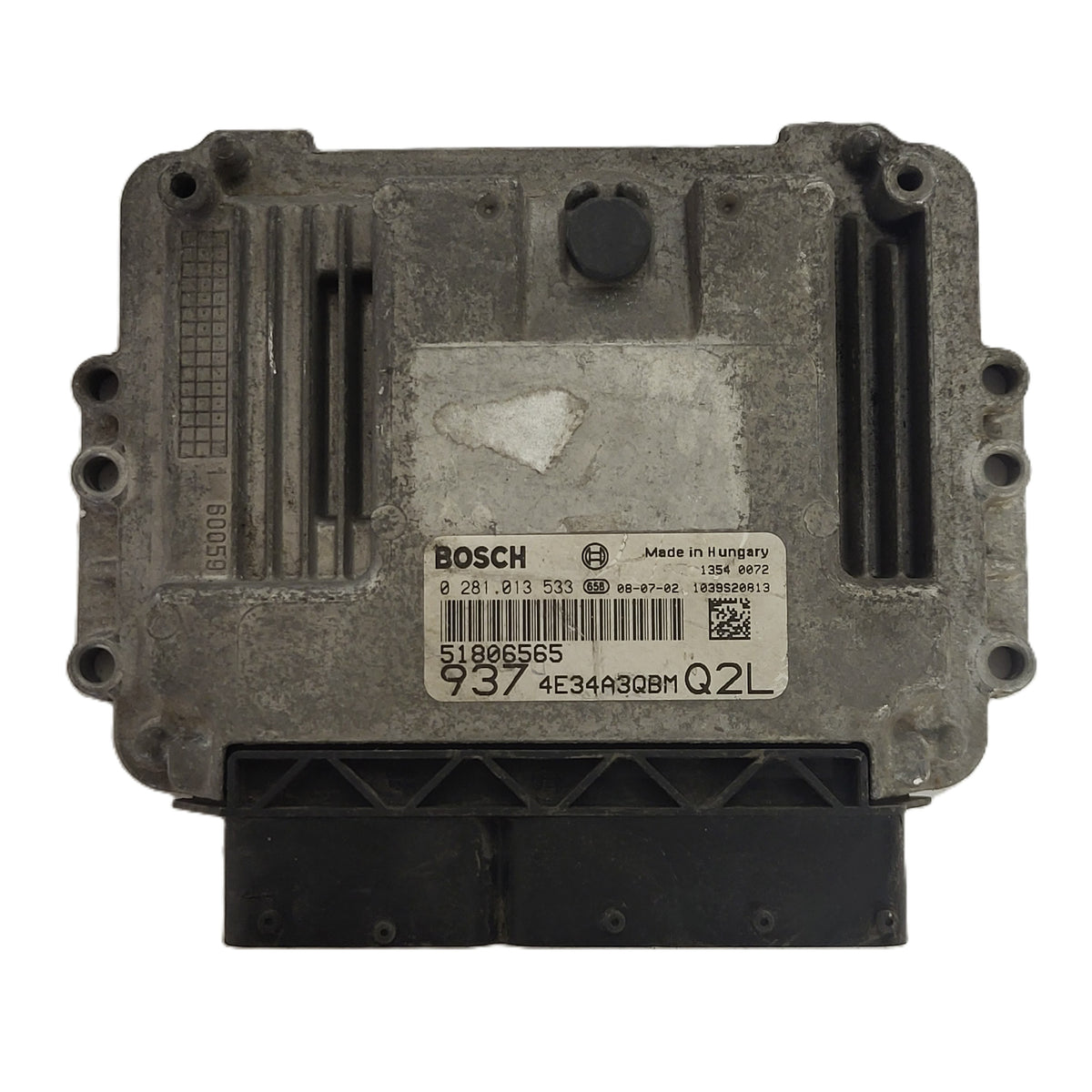 ALFA ROMEO GT ECU / 0281013533 / 51806565 / BOSCH - D33-10 - 1