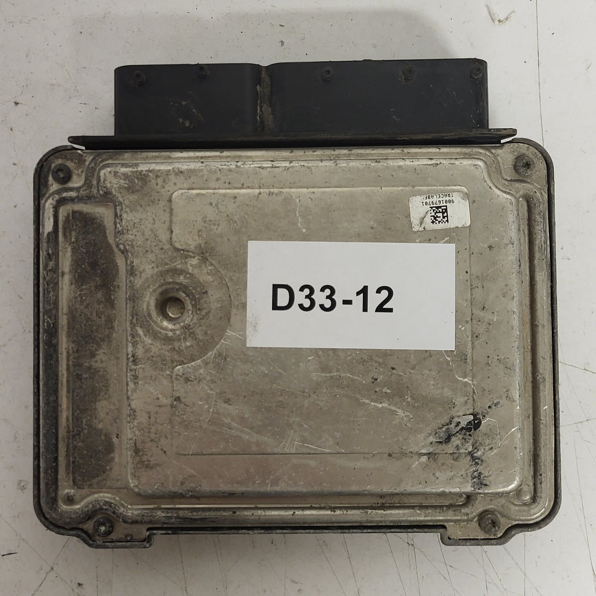 VOLKSWAGEN ECU / 045906013E / 0281013010 / EDC17U01 / BOSCH - D33-12 - 3