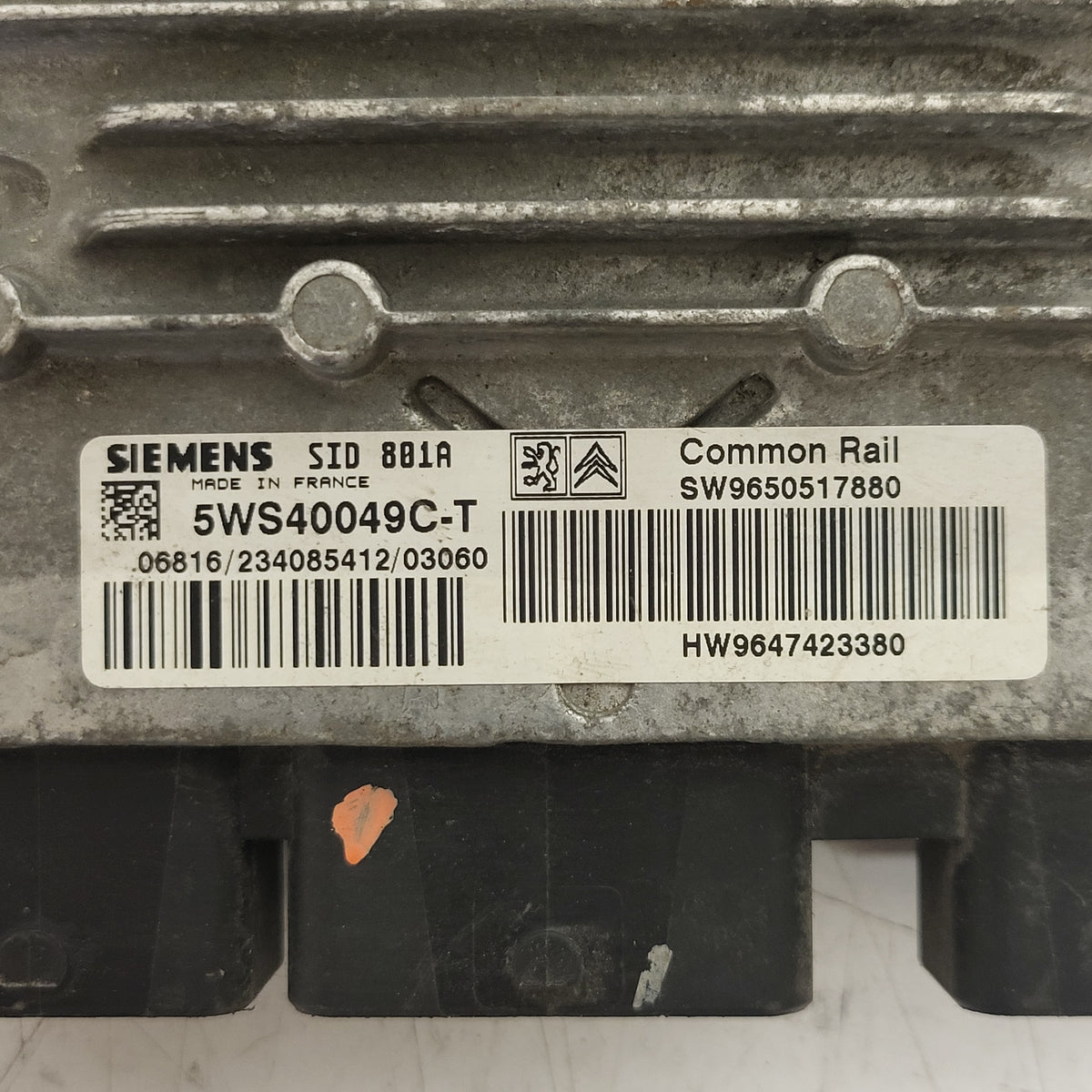 PEUGEOT CITROEN ECU / 5WS40049C-T / SW9650517880 / SID801A / HW9647423380 / SIEMENS - D33-16 - 2