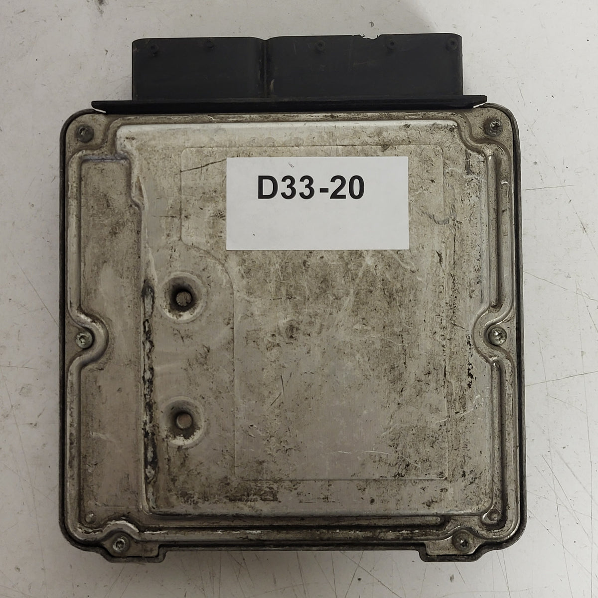 DODGE CALIBER 2.0 CRD ECU / 0281013693 / P05187 449AB / T00ED2486A0109 / BOSCH - D33-20 - 3