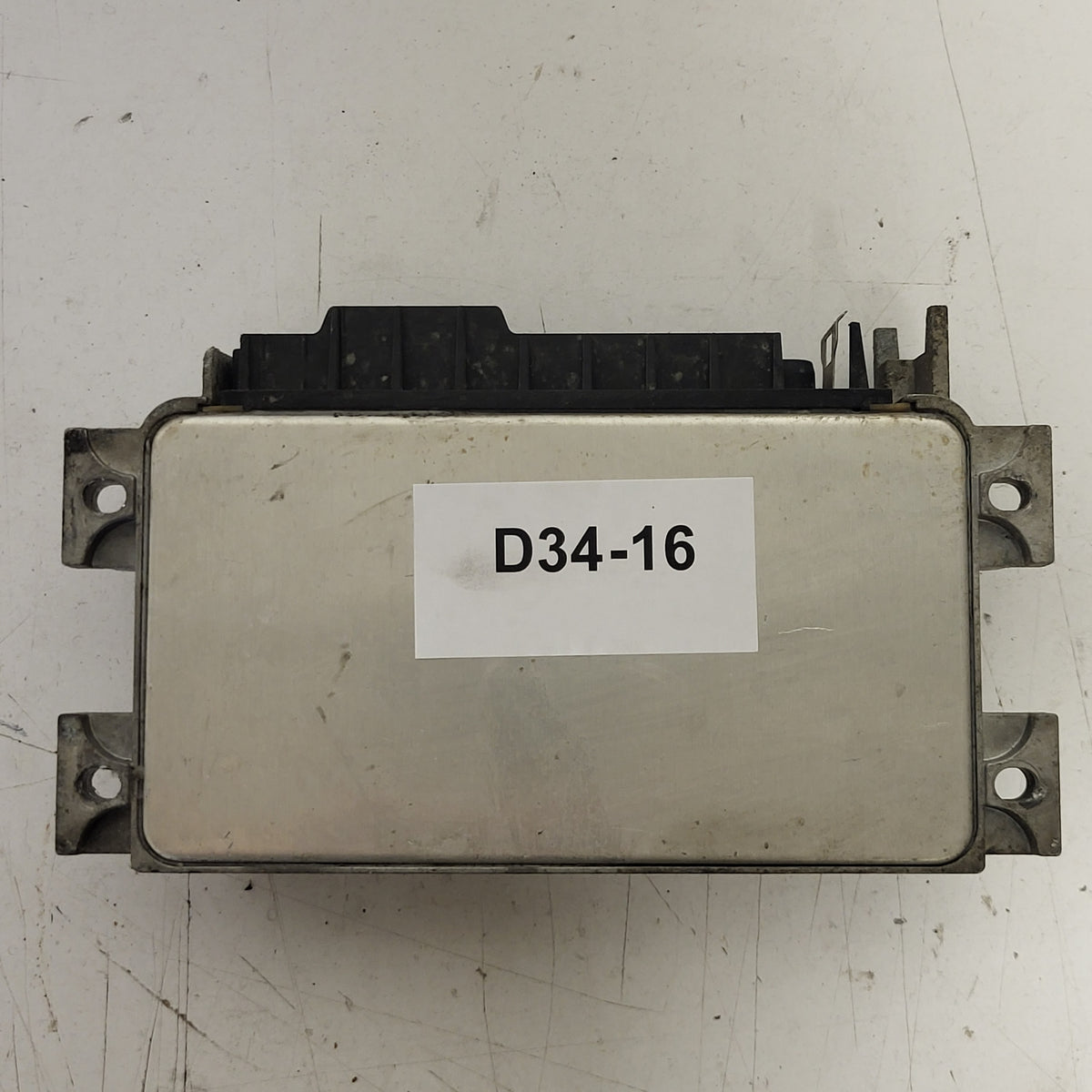 FIAT 500 0.9 ECU / IAW 16F.E0 / 46411120 / 61602.072.01 / MAGNETI MARELLI - D34-16 - 3