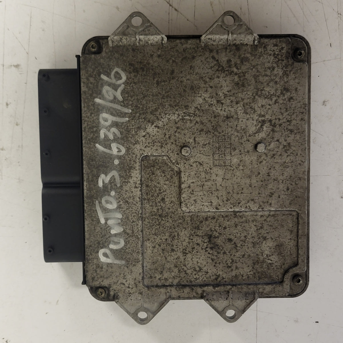 Fiat Punto ECU / MJD 6JF.P3 / 55195817 / HW01B / 71600.004.04 / MAGNETI MARELLI - D35-10 - 3