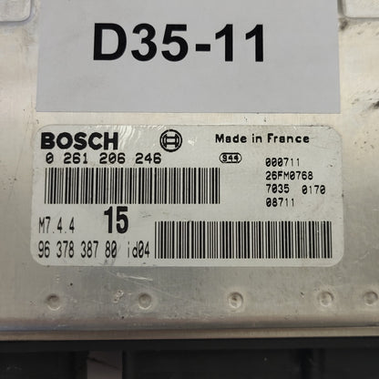 Peugeot Citroen ECU / 0261206246 / M7.4.4 / 9637838780 / BOSCH - D35-11 - 2
