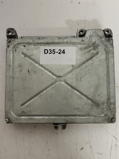 Renault ECU / S111730108C / HOM7700864451 / 7700101920 / S111730108 / SIEMENS - D35-24 - 3
