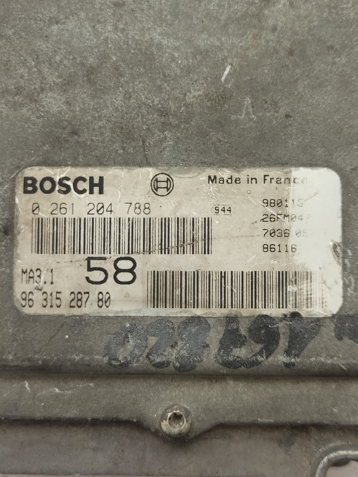 Peugeot Citroen ECU / 0261204788 / 9631528780 / MA3.1 / BOSCH - D36-10 - 2