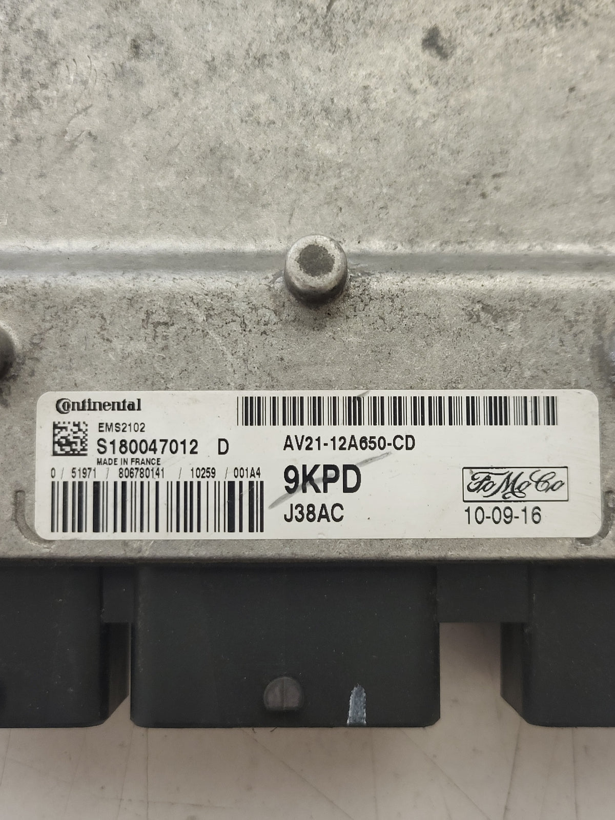 FORD FIESTA ECU / AV21-12A650-CD / S180047012 / S180047012D / EMS2102 - D36-12 - 2