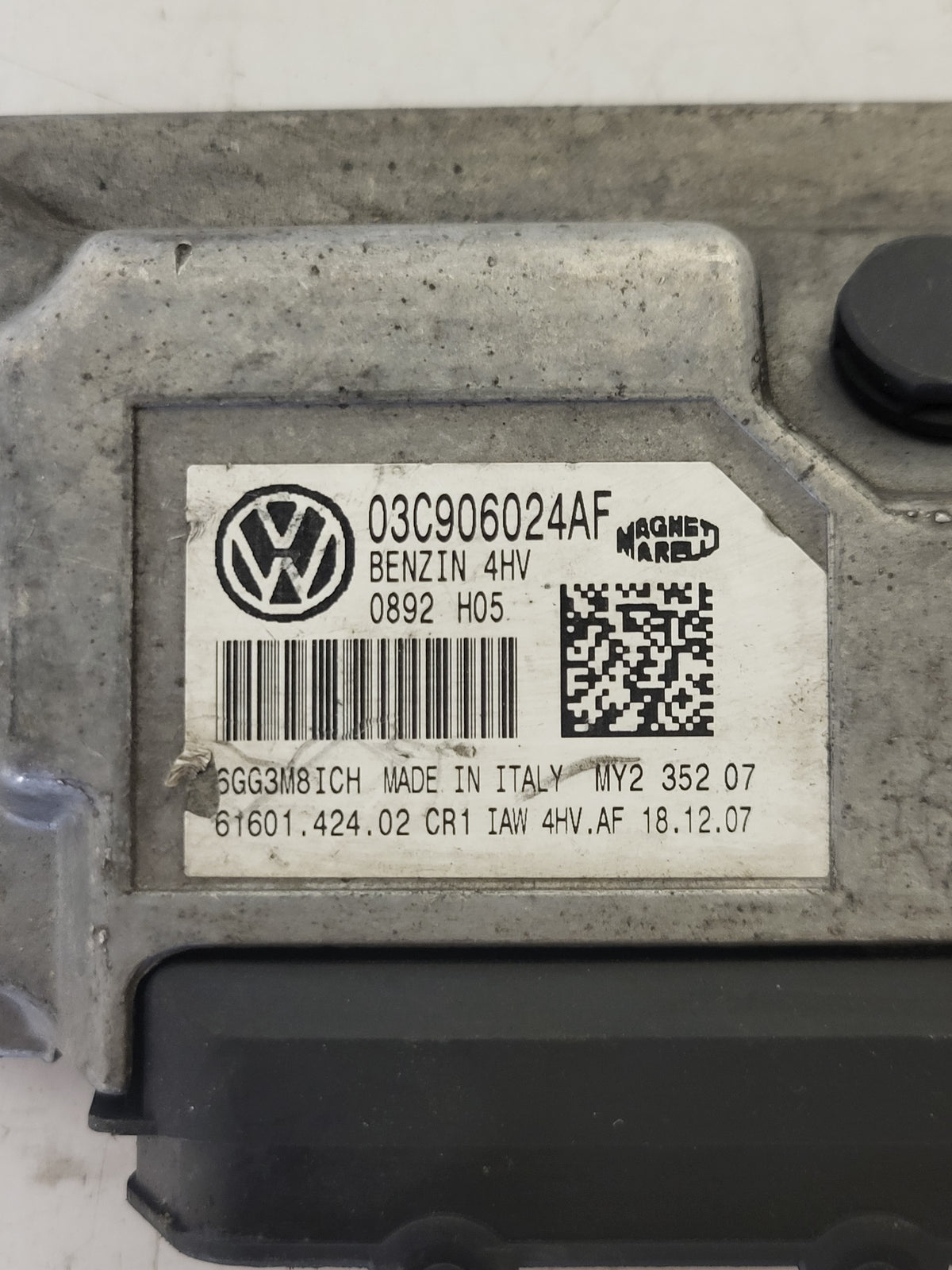 VW POLO ECU / 03C906024AF /4HV / 61601.424.02 / MAGNETI MARELLI - D36-20 - 2