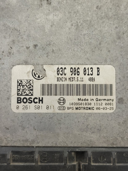 VOLKSWAGEN ECU / 03C906013B / 0261S01011 / 03C906013 / MED7.5.11 / BOSCH - D36-22 - 2