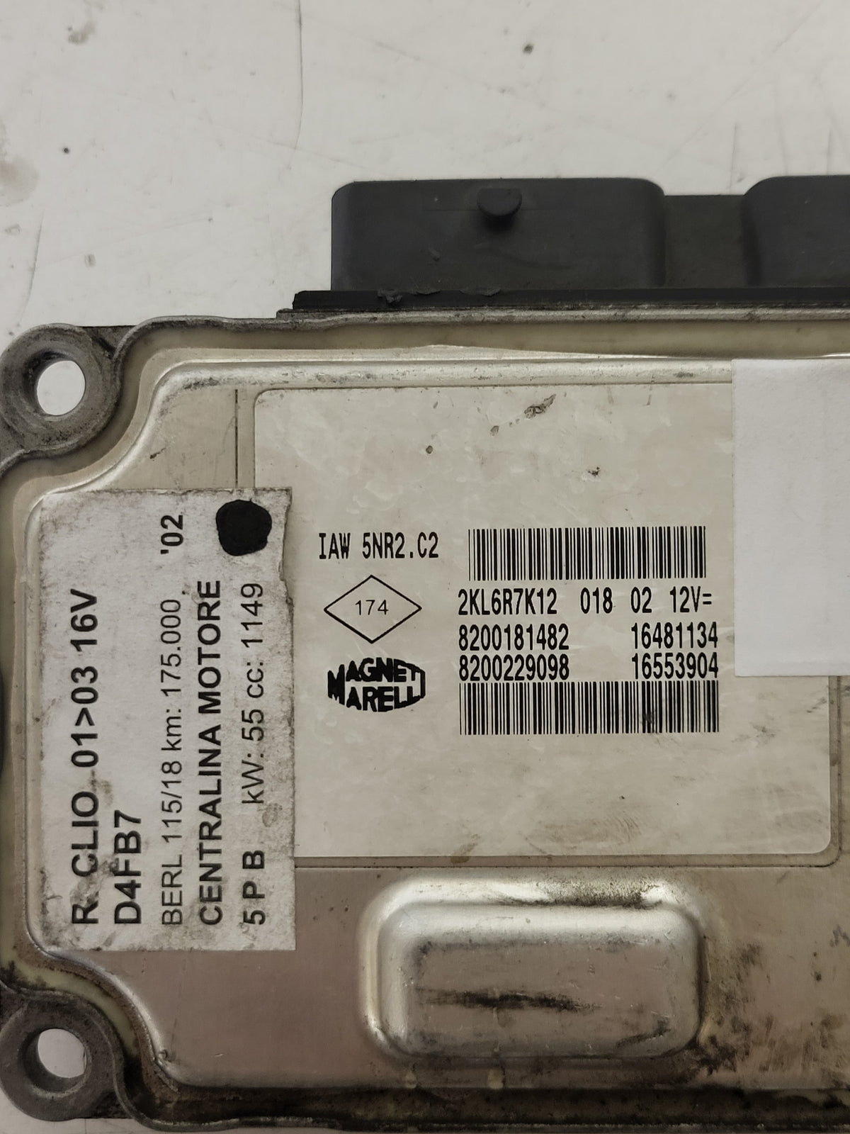 RENAULT CLIO ECU / IAW 5NR2.C2 / 8200181482 / 8200229098 / MAGNETI MARELLI - D37-05 - 2