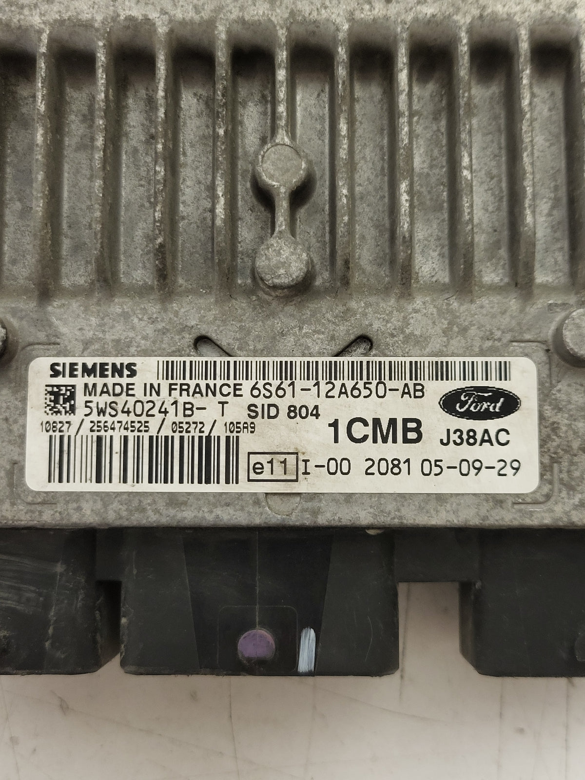 FORD FIESTA ECU / 6S61-12A650-AB / 5WS40241B-T / SID804 / 1CMB / SIEMENS - D37-07 - 2