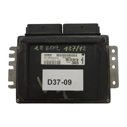 VOLVO ECU / S118245002 / S118245002G / P30614365 / SIEMENS - D37-09 - 1
