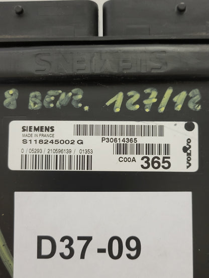 VOLVO ECU / S118245002 / S118245002G / P30614365 / SIEMENS - D37-09 - 2