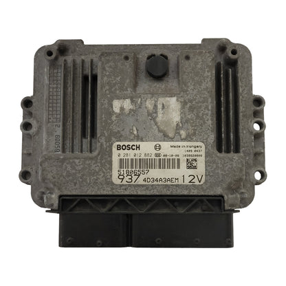 ALFA ROMEO GT ECU / 0281012882 / 51806557 / BOSCH - D37-15 - 1