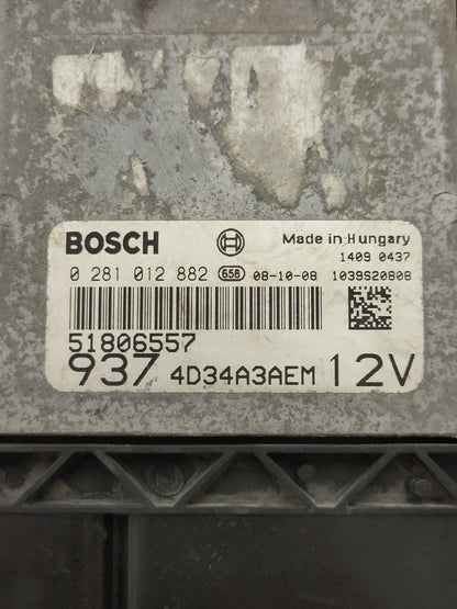 ALFA ROMEO GT ECU / 0281012882 / 51806557 / BOSCH - D37-15 - 2