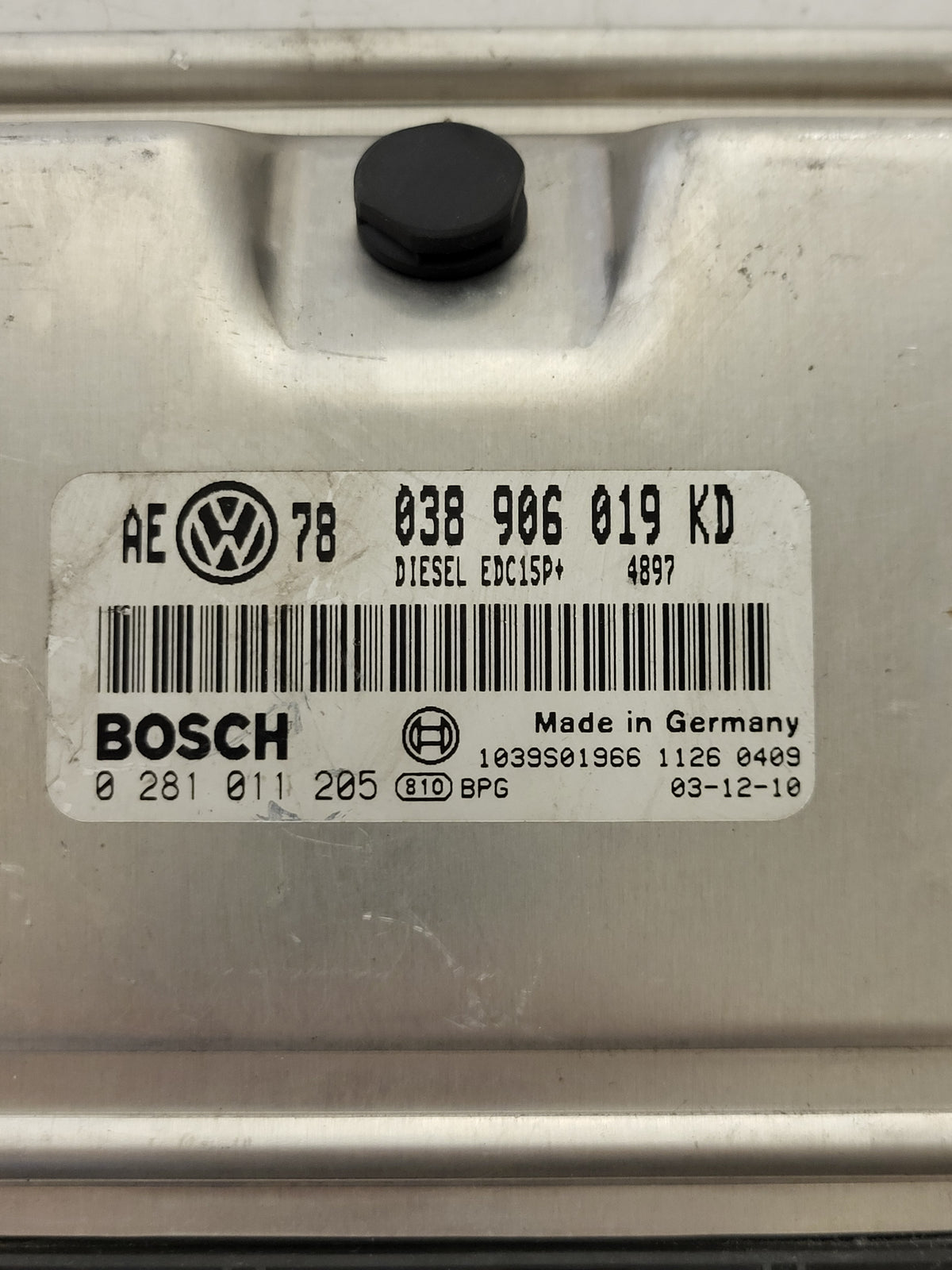 VW PASSAT B5 ECU / 038906019KD / 0281011205 / EDC15P+ / BOSCH - D38-08 - 2