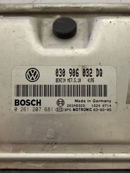 VW LUPO ECU / 0261207681 / 030906032DQ / ME7.5.10 / BOSCH - D38-12 - 2