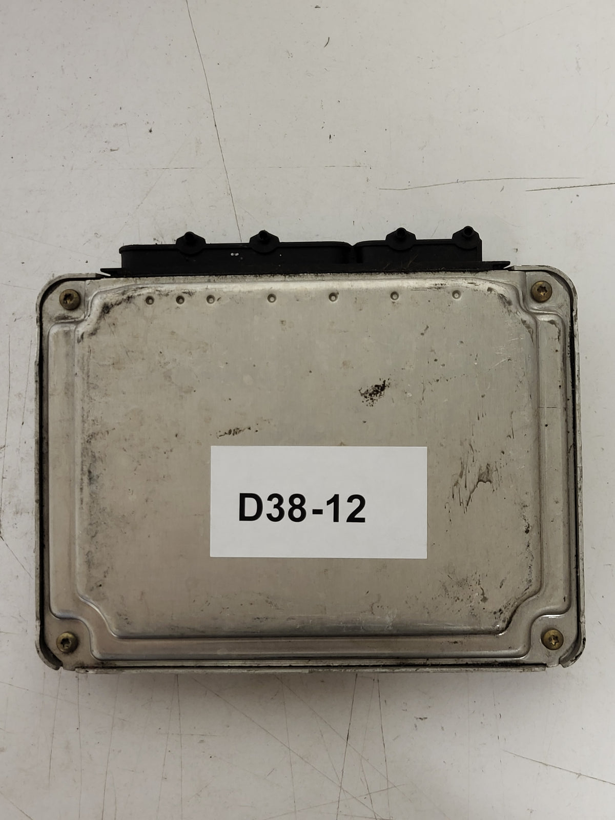 VW LUPO ECU / 0261207681 / 030906032DQ / ME7.5.10 / BOSCH - D38-12 - 3