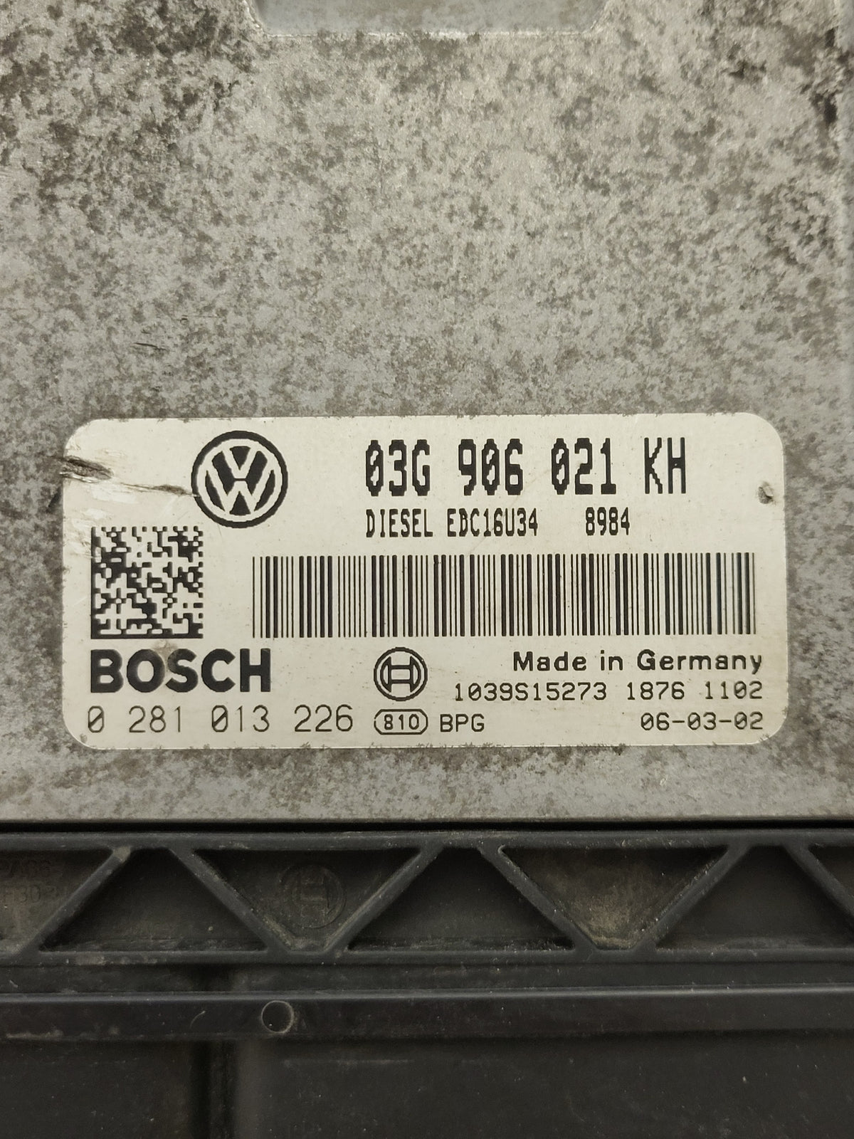 VW GOLF ECU / 03G906021KH / 0281013226 / EDC16U34 / BOSCH - D38-14 - 2
