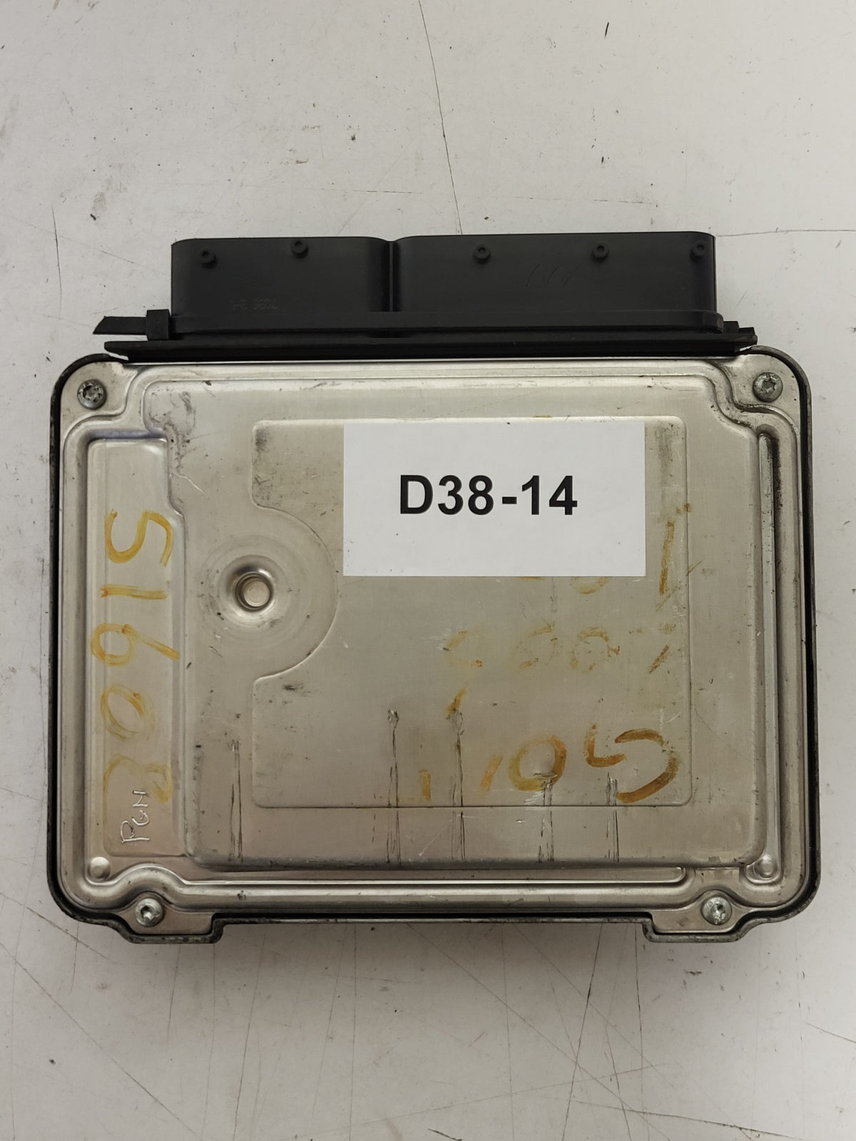 VW GOLF ECU / 03G906021KH / 0281013226 / EDC16U34 / BOSCH - D38-14 - 3