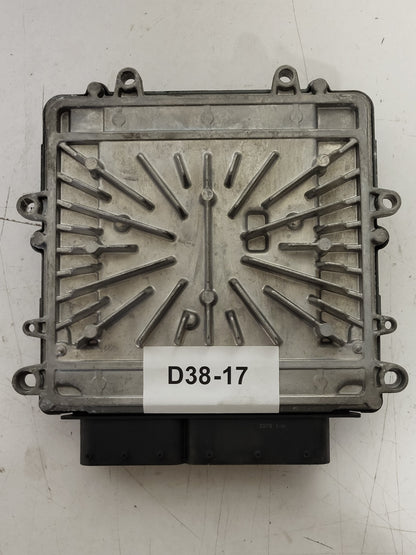 VOLVO ECU / 31272463 / 31272463AA / 0281012103 / T5BVD / BOSCH - D38-17 - 3
