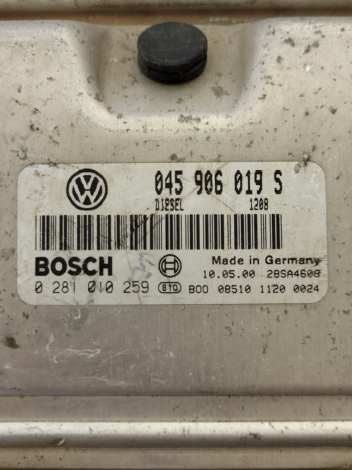 VW GOLF ECU / 045906019S / 0281010259 / EDC15P+ / BOSCH - D38-18 - 2