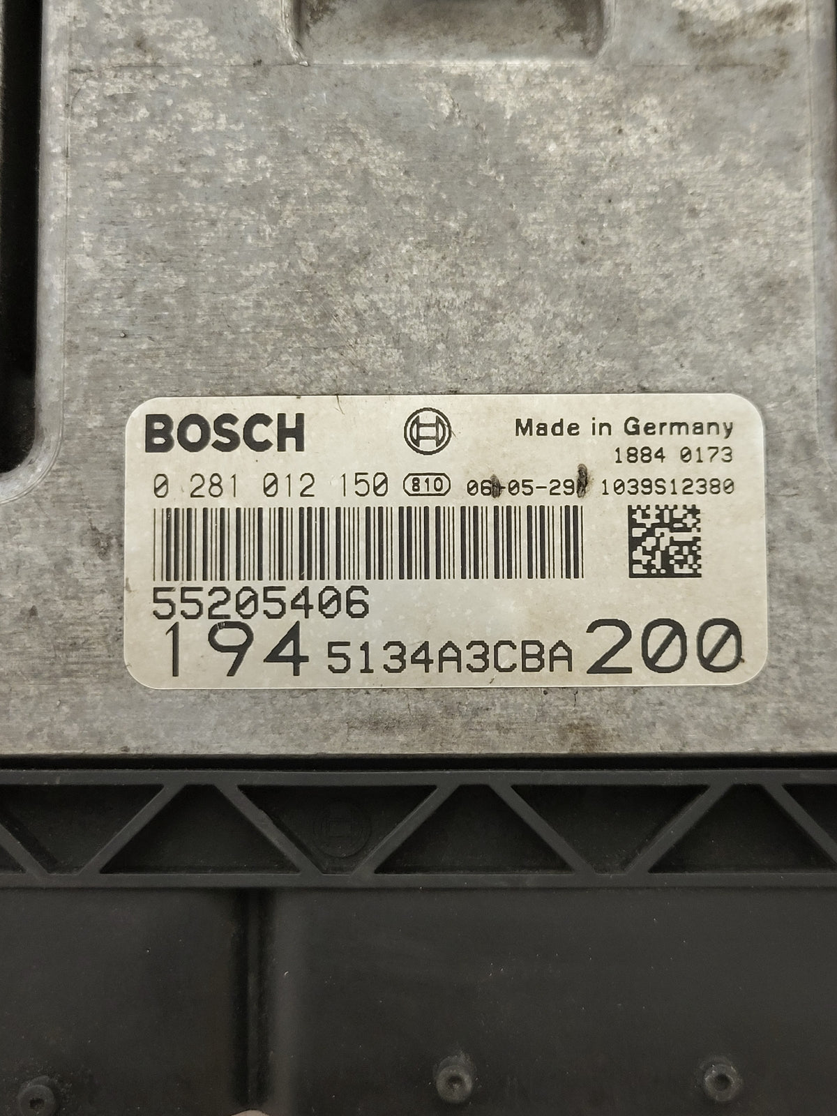 FIAT CROMA ECU / 0281012150 / 55205406 / BOSCH - D38-21 - 2