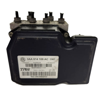 VW PASSAT B7 ABS PUMP MODULE / 3AA614109AC / 54085622R / TRW